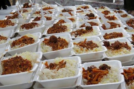 توزیع ۱۰ هزار پرس غذا بین نیازمندان در سپیددشت
