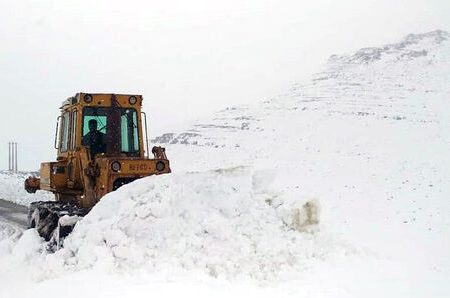 بازگشایی راه ارتباطی ۲۳۰ روستا در لرستان/راه ۲۷۲ روستا کماکان مسدود