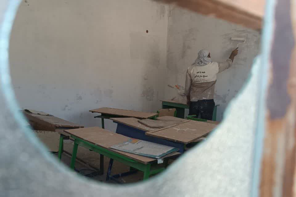 رنگ آمیزی دو باب مدرسه در شاهیوند