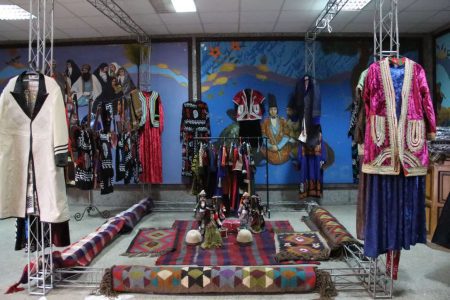 ایجاد سکوهای عرضه لباس مناسب بانوان در لرستان
