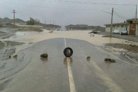 راه ارتباطی ۱۱ روستای معمولان مسدود است