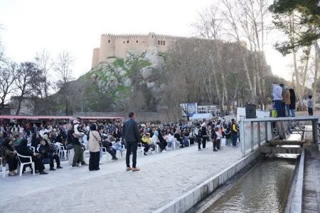 بازدید ۴۶۶ هزار گردشگر از جاذبه های تاریخی لرستان