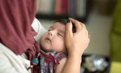 تأثیر استفاده از تلفن همراه در دوران شیردهی بر نوزاد