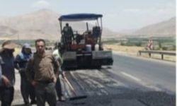 انجام ۶۰ کیلومتر روکش آسفالت، ترمیم و لکه گیری در جاده های ازنا