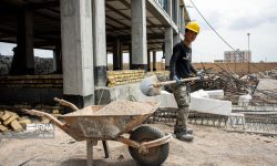 اشتغال اتباع خارجی قانونی و دارای مجوز در کشور مانعی ندارد