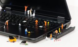 لپ تاپ دست دوم گرفتی؟؟ قطعات مختلفش رو با این نرمافزار ها تست کن!!!