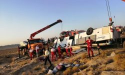 تخطی از سرعت مطمئنه، دلیل سقوط اتوبوس به دره در پلدختر