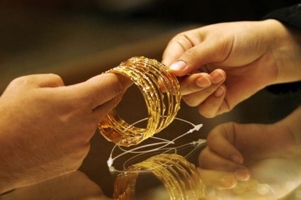 قیمت طلا در بازار تهران کاهش یافت