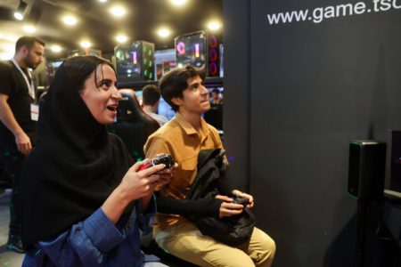 در دنیای دیجیتال ناجی چشمان خود و کودکان تان باشید