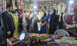 حضور هنرمندان صنایع دستی در چهارمین نمایشگاه توانمندی‌های صادراتی لرستان