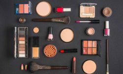 قاچاقچی لوازم آرایش در خرم‌آباد جریمه شد