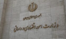 رد درخواست متقاضیان پروانه کسب بدون اعلام دلیل، جرم است