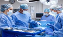 انجام بیش از ۲۴۰۰ عمل جراحی در مراکز درمانی لرستان/ در ایام تعطیلات نوروزی رخ داد