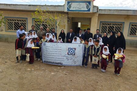 بیمه سلامت نامی آشنا در بین دانش آموزان منطقه محروم چگنی