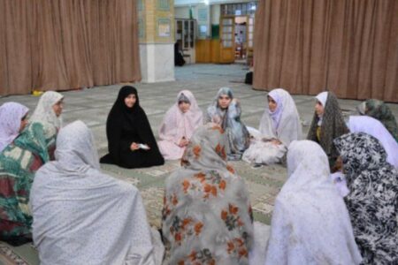 ۳۲۰ دانشجوی دختر دانشگاه تبریز در مراسم معنوی اعتکاف شرکت کردند