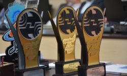 تقدیر از فعالان برتر عرصه ارتباطات مخابرات منطقه لرستان