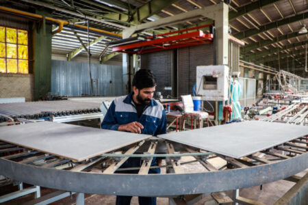 ابلاغ توزیع تسهیلات قرض‌الحسنه اشتغال‌زایی به بانک‌های عامل