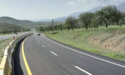 خط کشی بیش از ۲۰۰۰ کیلومتر از راههای لرستان