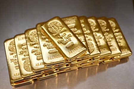 طلا شوکه شد