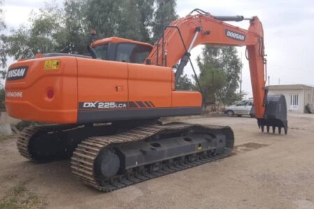 توقیف بیل‌های مکانیکی سنگین پس از ۲ سال تخلف در خرم‌آباد