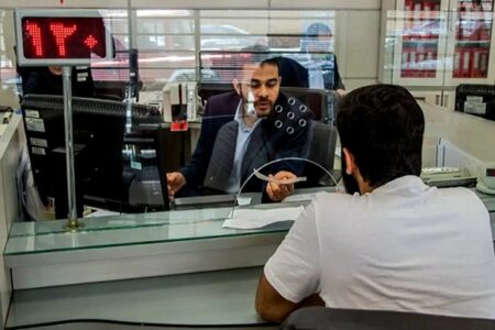 انتقاد از عملکرد بانک‌های لرستان در پرداخت تسهیلات تکلیفی