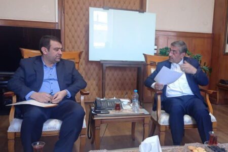 پیگیری برای تامین اعتبار طرح های اقتصادی لرستان