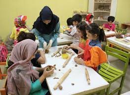 از کلاس درس تا صفحه نمایش؛ آموزش سنتی در برابر جذابیت سرگرمی دیجیتال