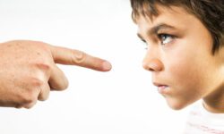 نسل Z، دستور نمیپذیرد! بچهها را چطور همراه کنیم؟