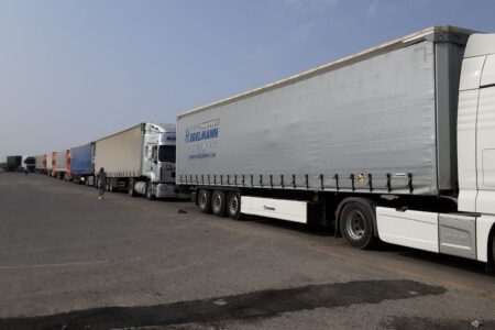 صدور مجوز خروج ۲۰۰ دستگاه خودرو از لرستان برای فعالیت در ایام اربعین