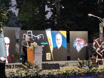 وزیر میراث اختیارات گسترده به استاندار لرستان تفویض کرد/ ابلاغ ۴۰ همت به استان‌ها