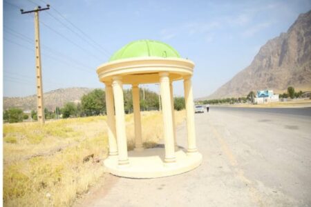 تهیه و نصب ۴ سکوی نماز در مسیرهای تردد زائرین اربعین در لرستان