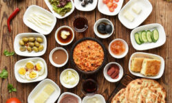 آیا حذف صبحانه واقعا عامل چاقی است