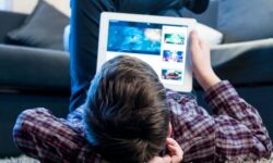 بازگشت به کلاس درس، خروج از دنیای مجازی