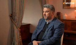 تبادل ۳۰۰ مگاوات برق از مسیر آذربایجان عملیاتی است / توسعه انرژی‌های تجدیدپذیر ایران تا ۳۰ هزار مگاوات