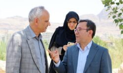 باغ گیاه شناسی زاگرس خرم آباد تنها ذخیرگاه ژنتیکی گونه های اقلیم منطقه زاگرس