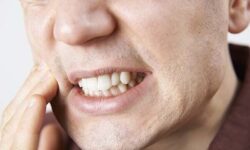 دندان‌قروچه در خواب نشانه چیست