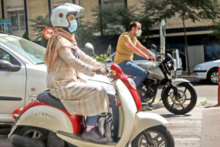 موتورسواری زنان پشت سد قانون یا فرهنگ دستوری!