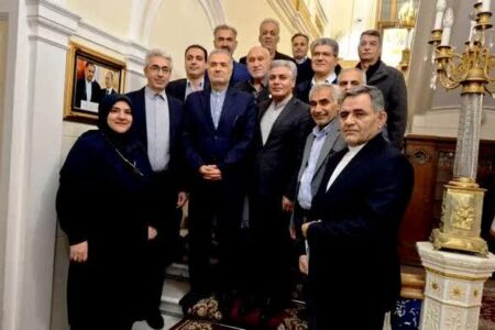 آب در کوزه و برنامه و بودجه لرستان گرد جهان می گردد