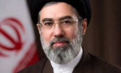 تعیین و معرفی رهبر جدید انقلاب اسلامی