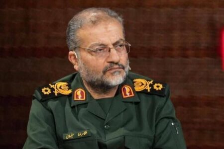 فرمانده‌ای از جنس مردم، راوی راهی که ادامه دارد