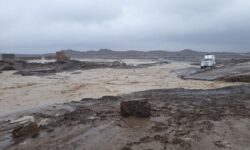 سیل راه ارتباطی ۳۰ روستای سلسله را بست