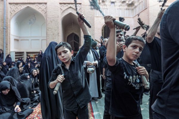 وقتی خیمه امام حسین(ع)، پناهگاهِ جان‌ها می‌شود